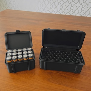 Support de batterie personnalisé AA/AAA imprimé 3D avec couvercle, boîte de rangement gravée organisateur de technologie de voyage, options de couleur