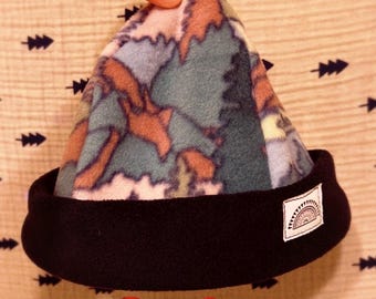 Teeny Fleece Beanie - Mountains and Black