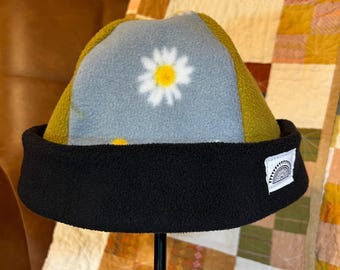 Teeny Fleece Beanie - Daisys 2 Tone