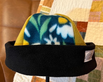 Teeny Fleece Beanie - Flowers 2 Tone