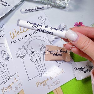 Custom Wedding Bubble Wands: Personalized Party Favors