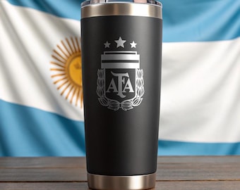 Argentinsk fotbollsmugg: Graverad svart resemugg i rostfritt stål