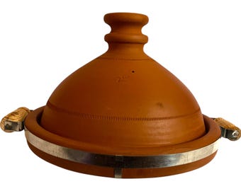 Moroccan Clay Tagine Pot 30cm - Handmade Terracotta Tajine for Cooking & Serving - Serves 4-6 - Traditional North African Cookware