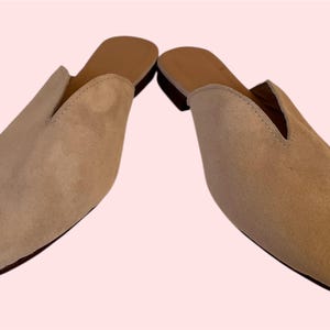 Beige Suede Mules for Women–Slip-On Pointed Toe Flats,Minimalist Backless Loafers,Casual Chic Summer Shoes Women&#39;s Neutral Suede Slide Mules