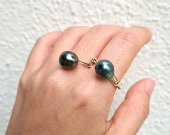 Tahitian Pearl 14K Gold Filled Ring - Peacock Green Sea Pearl Jewelry - Minimalist pearl Everyday Jewelry - Besties Ring - Friendship Ring