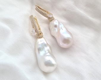 Big White Baroque Pearl Earrings | Elegant Freshwater Pearl Jewelry | 2-way Gold Vermeil Earrings | Classic Elegant Pearl Gifts for bride