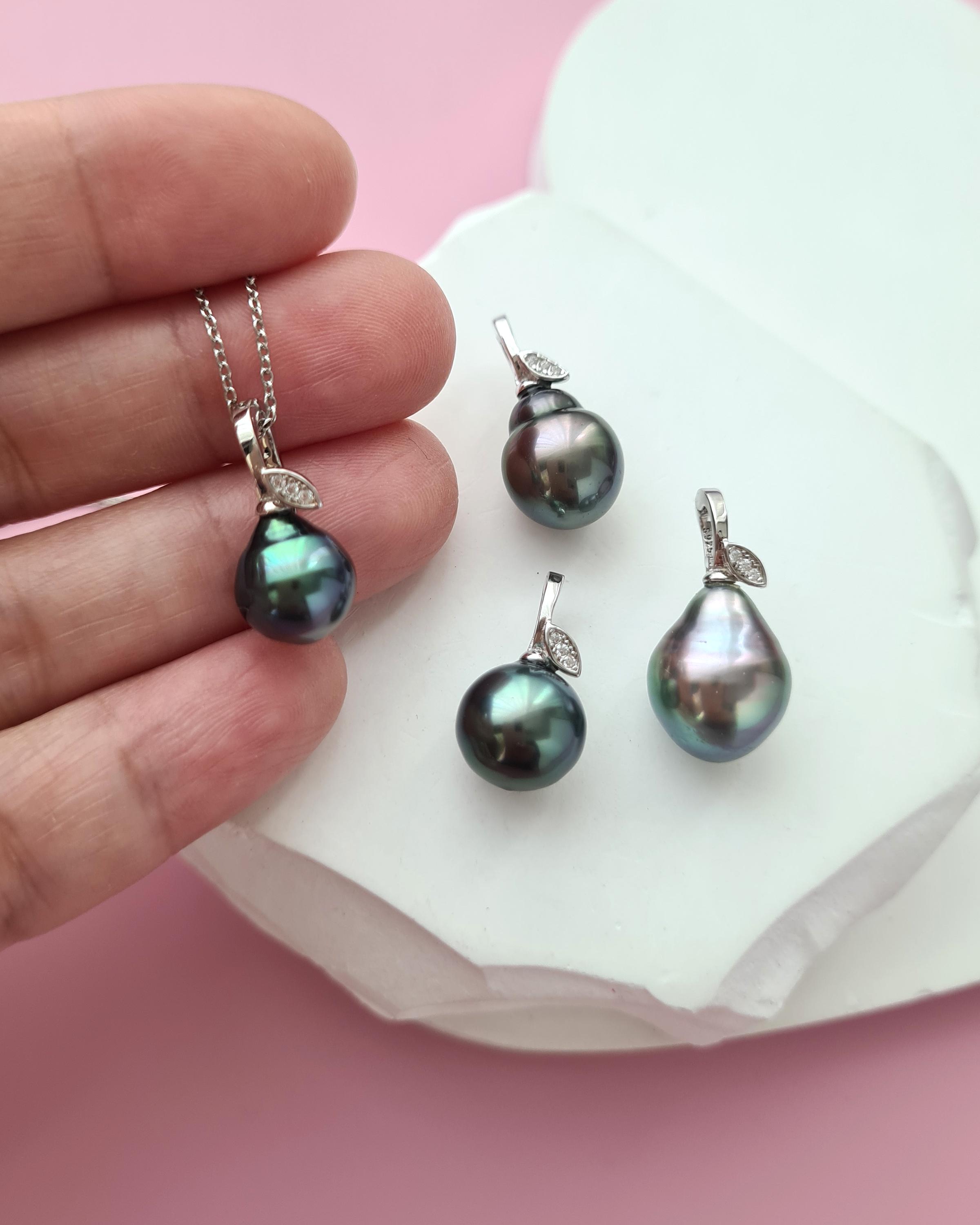 タヒチアンパールペンダントネックレス キュービックジルコニア付き