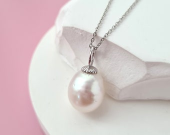 South Sea Pearl Pendant Necklace 11mm+ With Cubic Zirconia