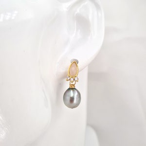9 mm+ Tahiti Tropfen Perlen Ohrringe | Rosenquarz | Grau Farbton | Salzwasser Perle Schmuck | Hellrosa und Grau | Schicke Goldperle
