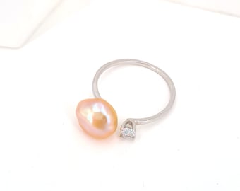 Keshi Pearl Ring Simple Peach Fuzz Freshwater Pearl Jewelry 18k White Gold Vermeil Minimalist pearl Everyday Jewelry Cocktail Classy Ring