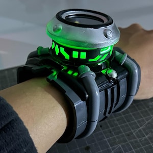Ben 10 Omnitrix Cosplay Smartwatch – Slim Pop-Up Version for Samsung 42mm
