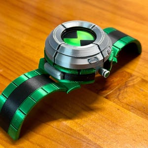 Ben 10 Omnitrix 2nd Watch – Slim Pop-Up PLA Color-Printed Design for Samsung S4 42mm - Customizable