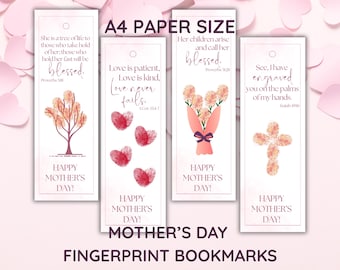 Op de afbeelding: Vier printbare bladwijzers voor Moederdag. Elke bladwijzer heeft een ander ontwerp met een roze en wit kleurenschema. De ontwerpen omvatten een boom, een boeket bloemen, een kruis en harten. Elke bladwijzer bevat een bijbelvers en de tekst "Gelukkige Moederdag!"