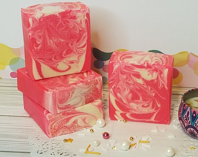 Tickle Me Pink Tallow Artisan Soap~ Fragrance Blend of Pink Berries, Green Apple and Whipped Sugar