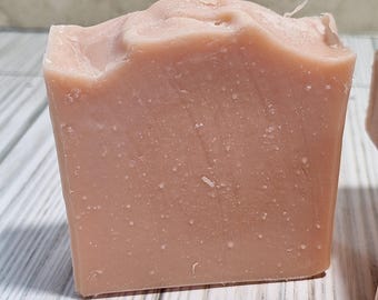 Artisan Calamine Soap – Gentle Pink Clay Bar for Oily & Combo Skin – Handmade Complexion Bar
