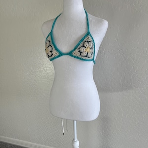 Multicolor flower bikini | Customizable crochet bikini top | bikini top | Floral bikini top | Crochet bikini