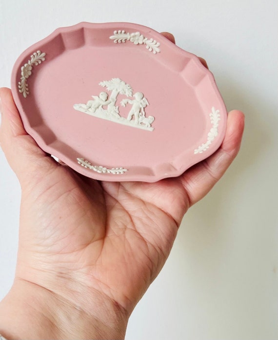 Wedgewood pink Jasperware trinket dish,child  & d… - image 2