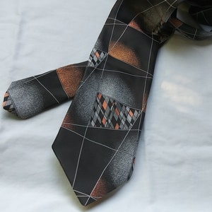 1970s Op Art Disco Necktie: Geometric Polyester Wide Tie
