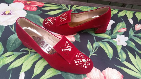 Velvet Pumps Red Velvet Pumps 1960s Red Velvet Pu… - image 4