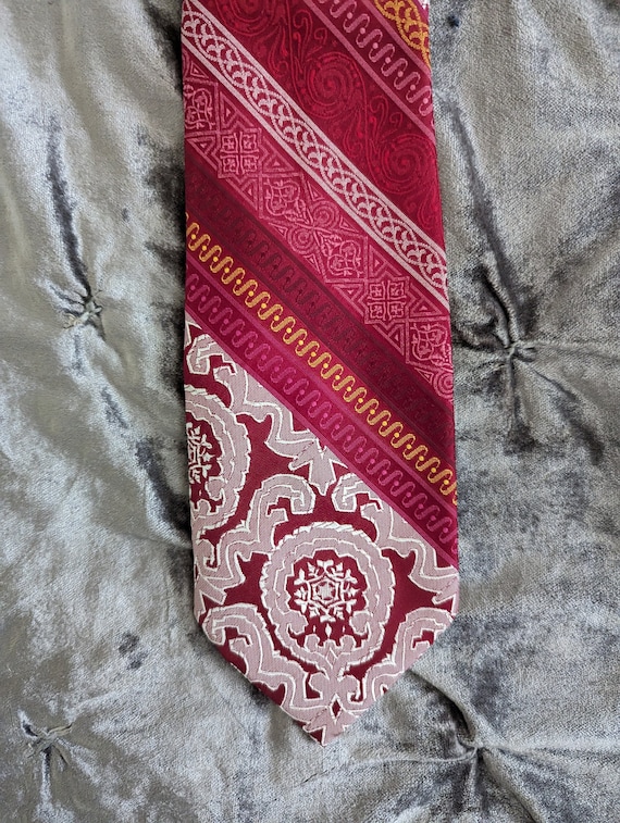 1970s Mens Necktie Clip On Necktie Red Pink Yellow