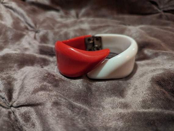 Red White Clamper Bracelet Color Block Cuff Acryl… - image 4