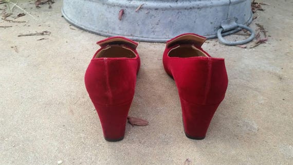 Velvet Pumps Red Velvet Pumps 1960s Red Velvet Pu… - image 8