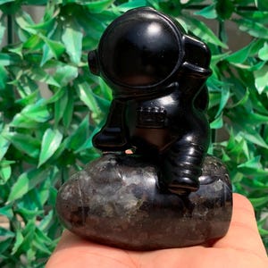 3.3&#39;&#39;+ Natural Obsidian+Yooperlite quartz,quartz crystal,hand carved,Crystal Astronaut,Astronaut skull,Crystal Gifts 1pc