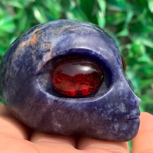 2.3&#39;&#39;+ Hand carved Alien,Crystal Alien skull, skull,quartzose jade Alien skull,Crystal skull, sodalite skull,Home Decoration Gifts,  1pc