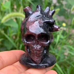 Skullis Crystal Skull, Garnet Hand Carved Skull Fine Art Sculpture, Crystal Healing, Home Decor, Gift