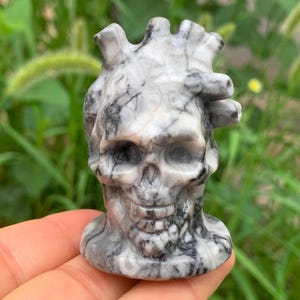 Skullis Crystal Skull,Picasso Hand Carved Skull Fine Art Sculpture, Crystal Healing, Home Decor,1pc