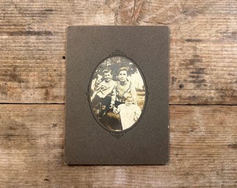 Antike Fotoschrank Karte: Oval Sepia Graupappe Schönes Familienfoto Gelatine Silber