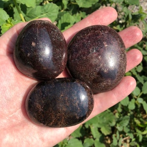 One Red Garnet Palm Stone for Meditation and Grounding | Red Crystals for the Root Chakra or Base Chakra | Empath Stone