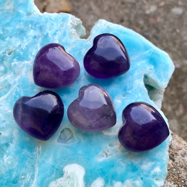 Purple Amethyst Heart Crystal for Gridding and Reiki Healing | Purple Crystal Heart | Amethyst Crystal for Third Eye and Crown Chakra
