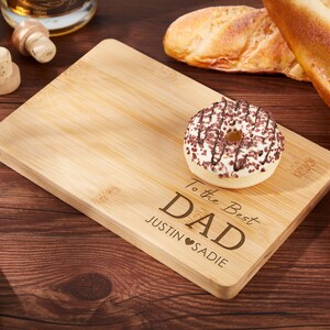King of the Grill Cutting Board for Dad Griller,Personalized Father&#39;s Day Gift for Him,BBQ Gift for Men&#39;s Birthday,Dad Grilling Gift for Men