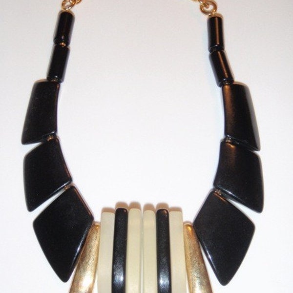 A Super Funky Necklace