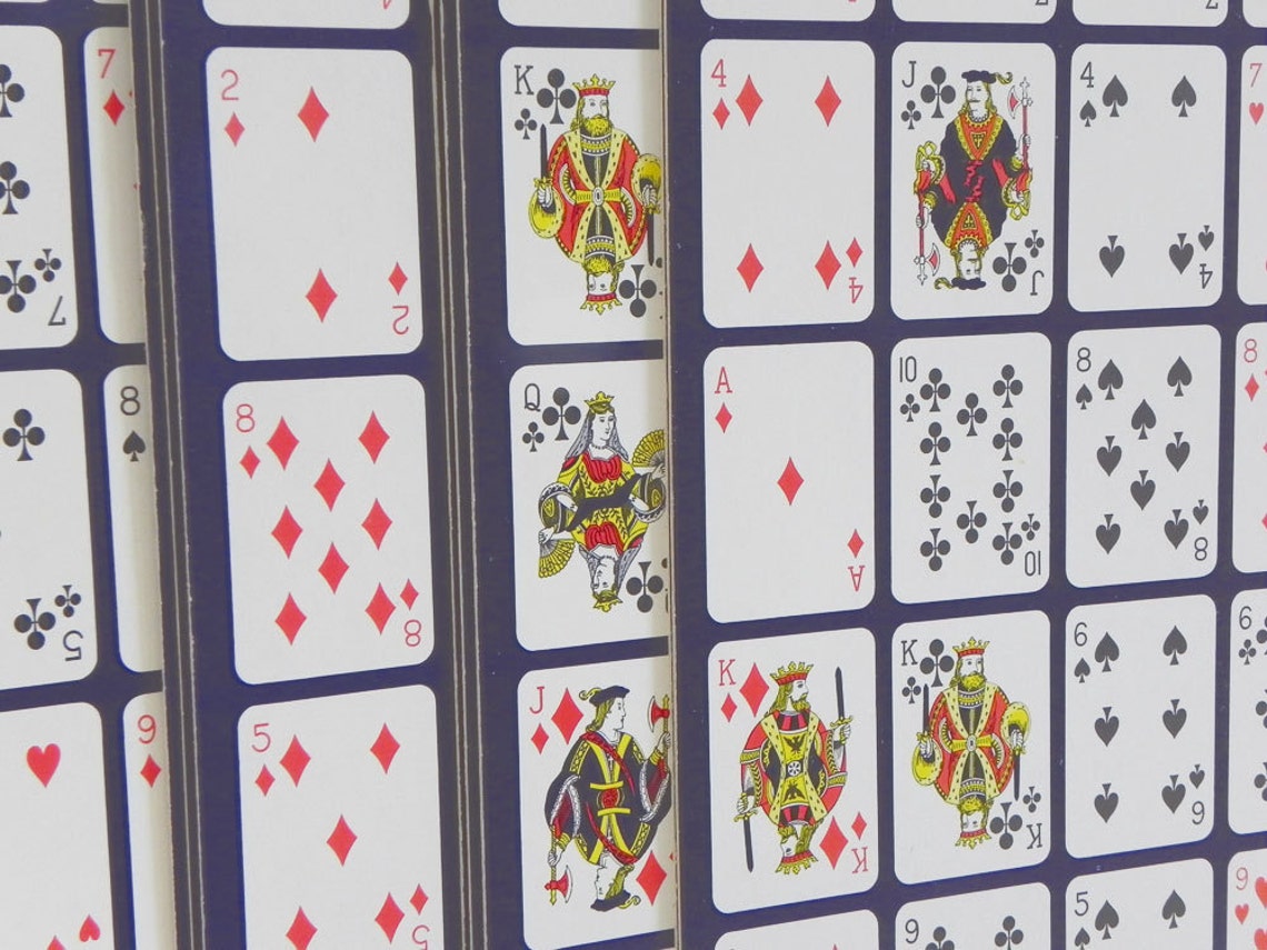 miniature pokeno game cards