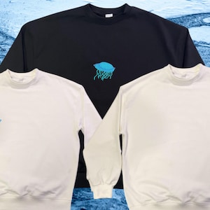 Jellyfish Embroidery Sweatshirt - Unisex Ocean and Marine Life Inspired Handmade Design with Beautiful Details
