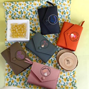 Custom Mother's Day Wallet - Engraved Gift for Her. Personalized Design, Unique Present Idea, Gift for Grandma, Perfect Gift