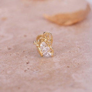 Gold Butterfly Cartilage Earring - Flat Back Earring Tragus - Dainty Piercing Jewelry - Nature Inspired Gift for Her - Handmade Ear Stud