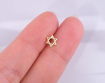 Gold Hexagram Cartilage Earring - Minimalist Flat Back Tragus Jewelry - Star of David Design - Dainty Handmade Ear Stud - Gift for Her