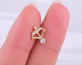 Minimalist Cartilage Earring: Flat Back Bow and Arrow Design
