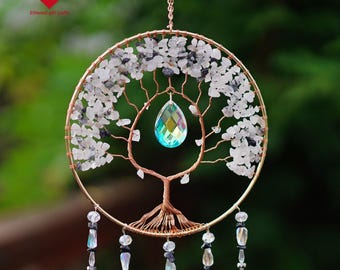Carillón de viento atrapasol del Árbol de la Vida hecho a mano: cristales blancos y negros, anillo de cobre, decoración de chakras para ventana, jardín o regalo.