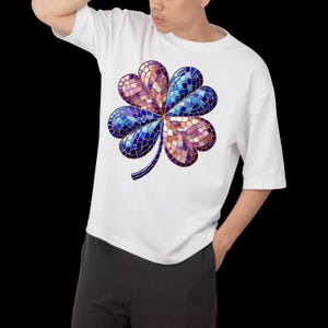 Trevo da Sorte em Mosaico Violeta e Azul – Trevo Artístico Elegante