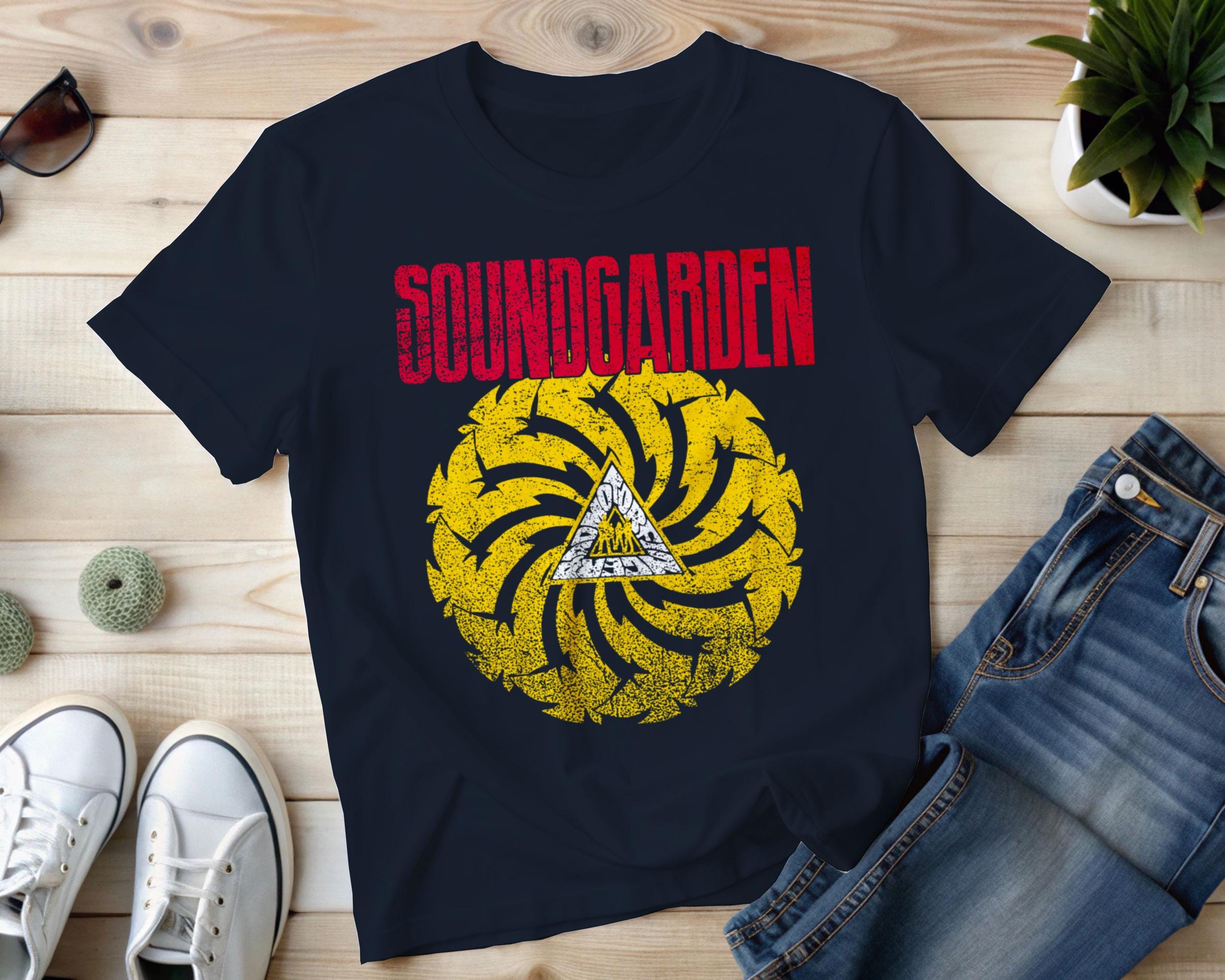 Vintage Soundgarden Band T-shirt – 90s Grunge Graphic Tee - Etsy UK