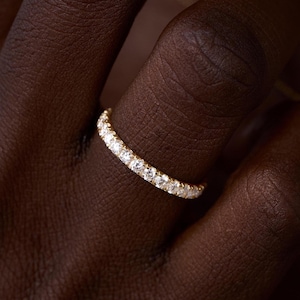 Rond geslepen volledige eeuwigheidsband, diamanten trouwring, massief 14K gouden eeuwigheidsband, bijpassende band voor ring, volledige eeuwigheid stapelbare band