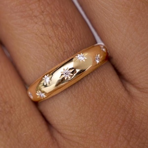 14K Gold Star Setting Diamond Ring, Dainty Minimalist Stacking Ring, Solid Gold Dome Ring, Delicate Cocktail Jewelry Gift for Her