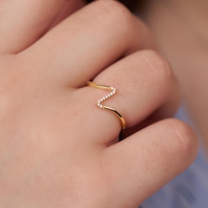14k Solid Gold Round Diamond Ring, Dainty Diamond Ring, Petite Diamond Ring, Minimalist Unique Stacking Ring, Anniversary Gift