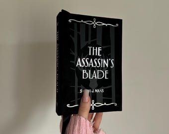Edición especial del libro The Assassin’s Blade Rebind de Sarah J. Maas