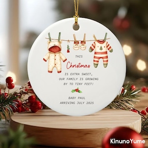 Pregnancy Announcement Ornament 2025 – Baby Reveal Christmas Ornament, New Parents Gift, Promoted to Grandparents Keepsake, Baby Decoration