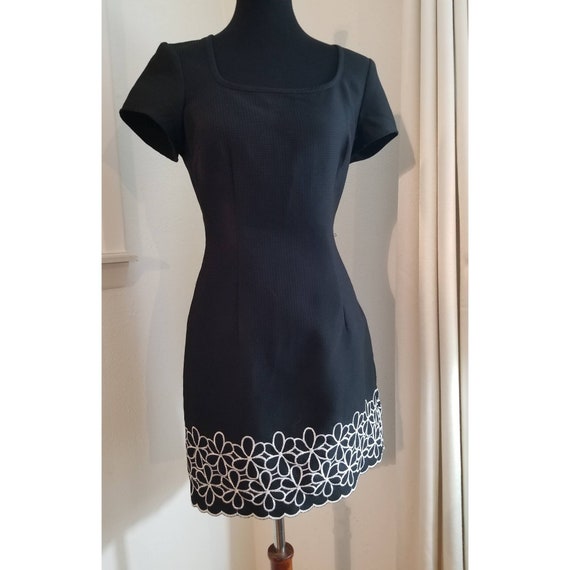 Vintage Mod Flower Mini Dress